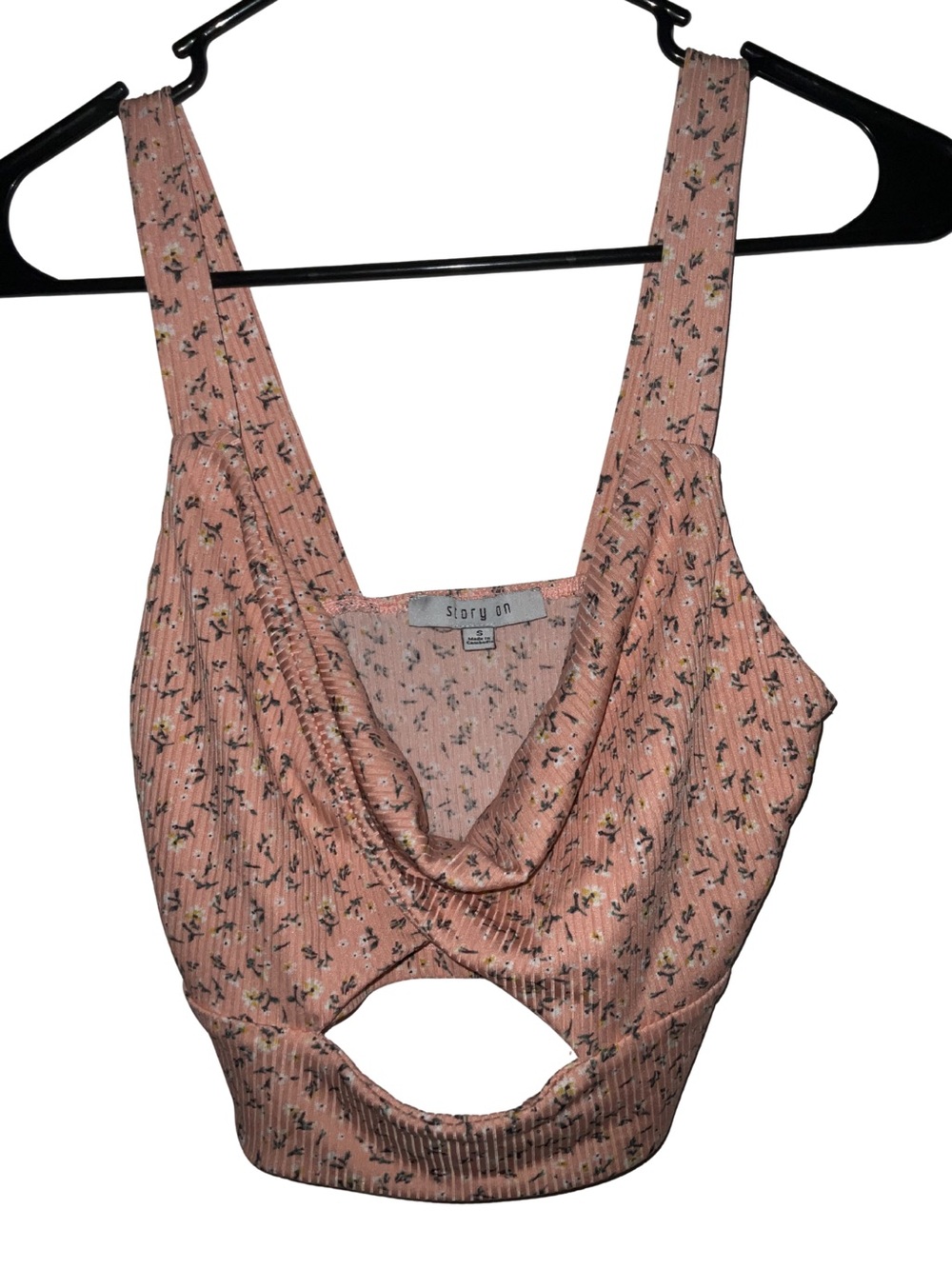 Story On Pink Floral Sleeveless Crop Top